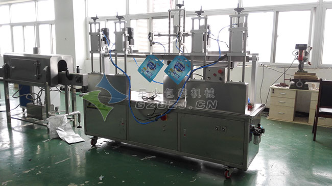 沙司番茄醬包裝機(自立袋、吸嘴袋)整機展示